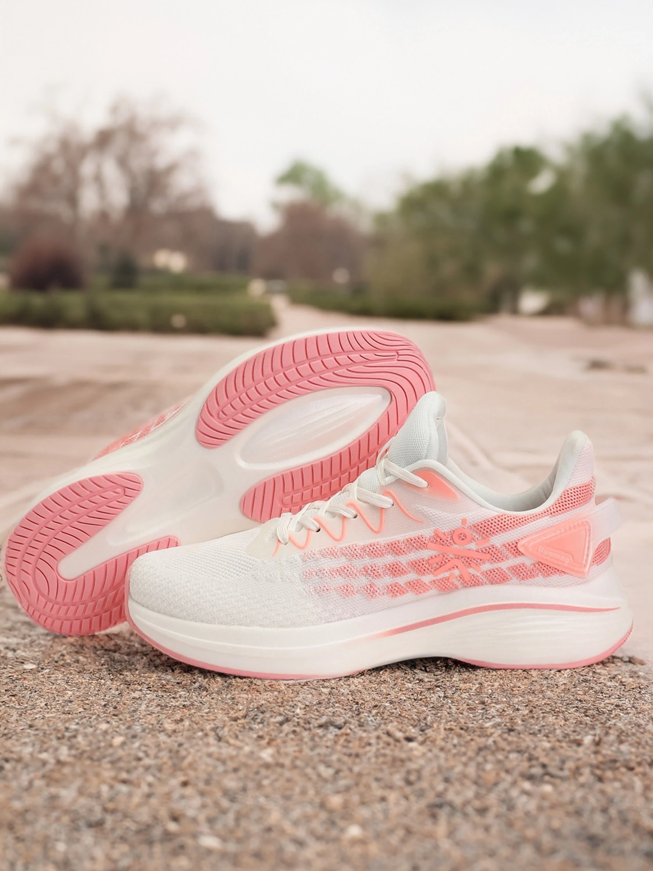 cult Active Women Running Shoes - White/Peach