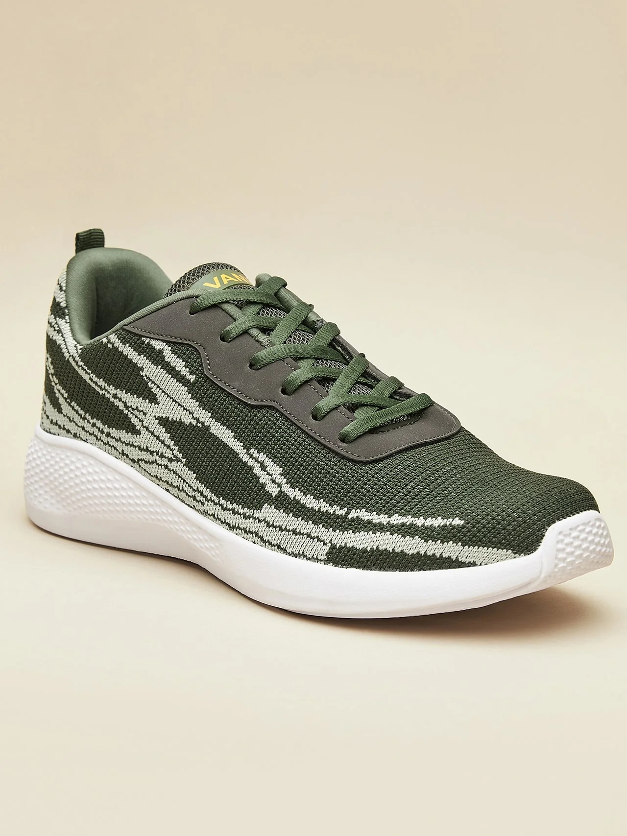 Avant Men's Dual Tone Knitted Walking Shoes-Olive