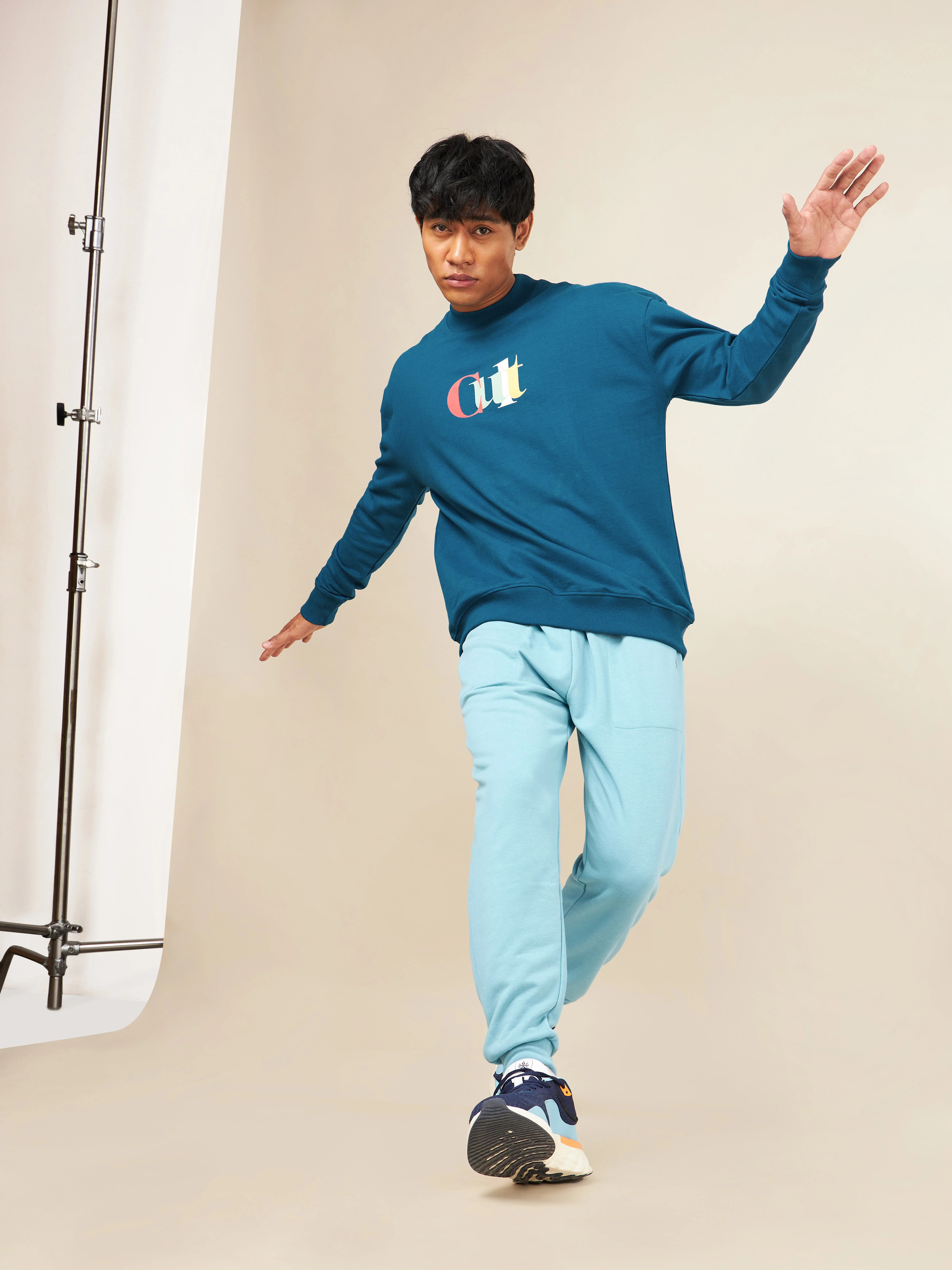Cult Brand Carrier Blue Sweatshirt - Image 9