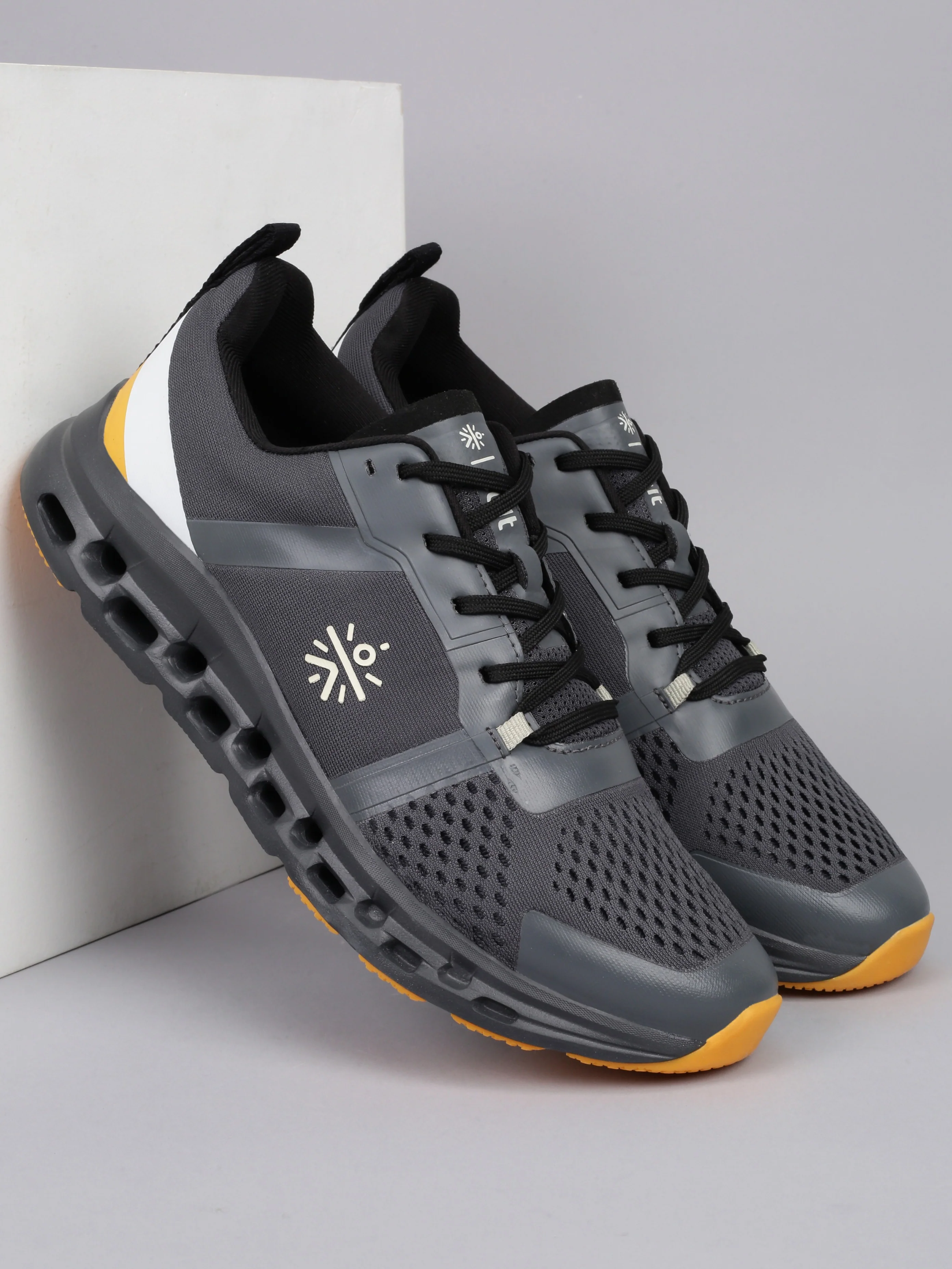cult Men's JacquAir Sneaker Shoes - D.GREY