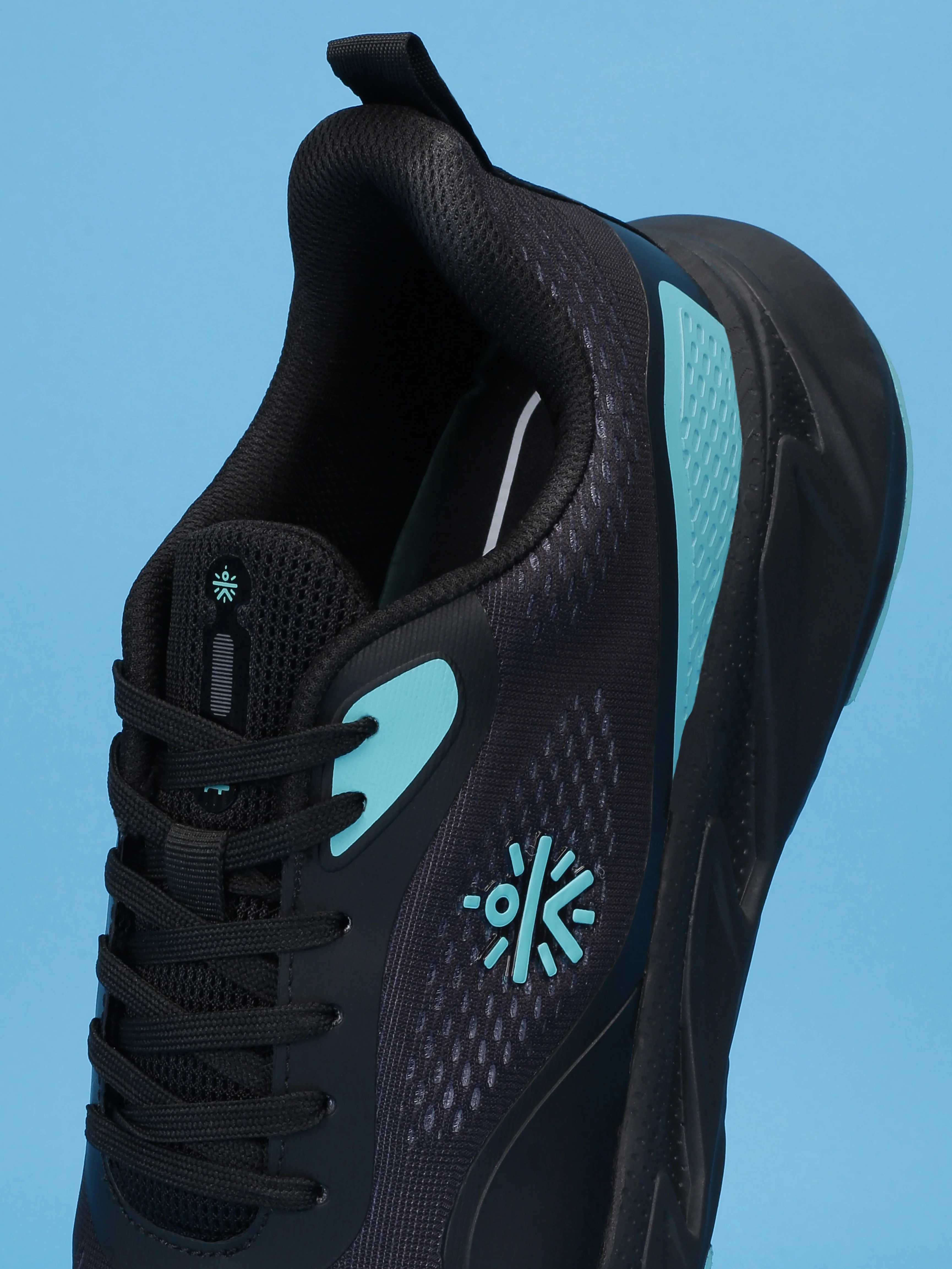 cult Men's Torque Running Shoes - Black - Image 10