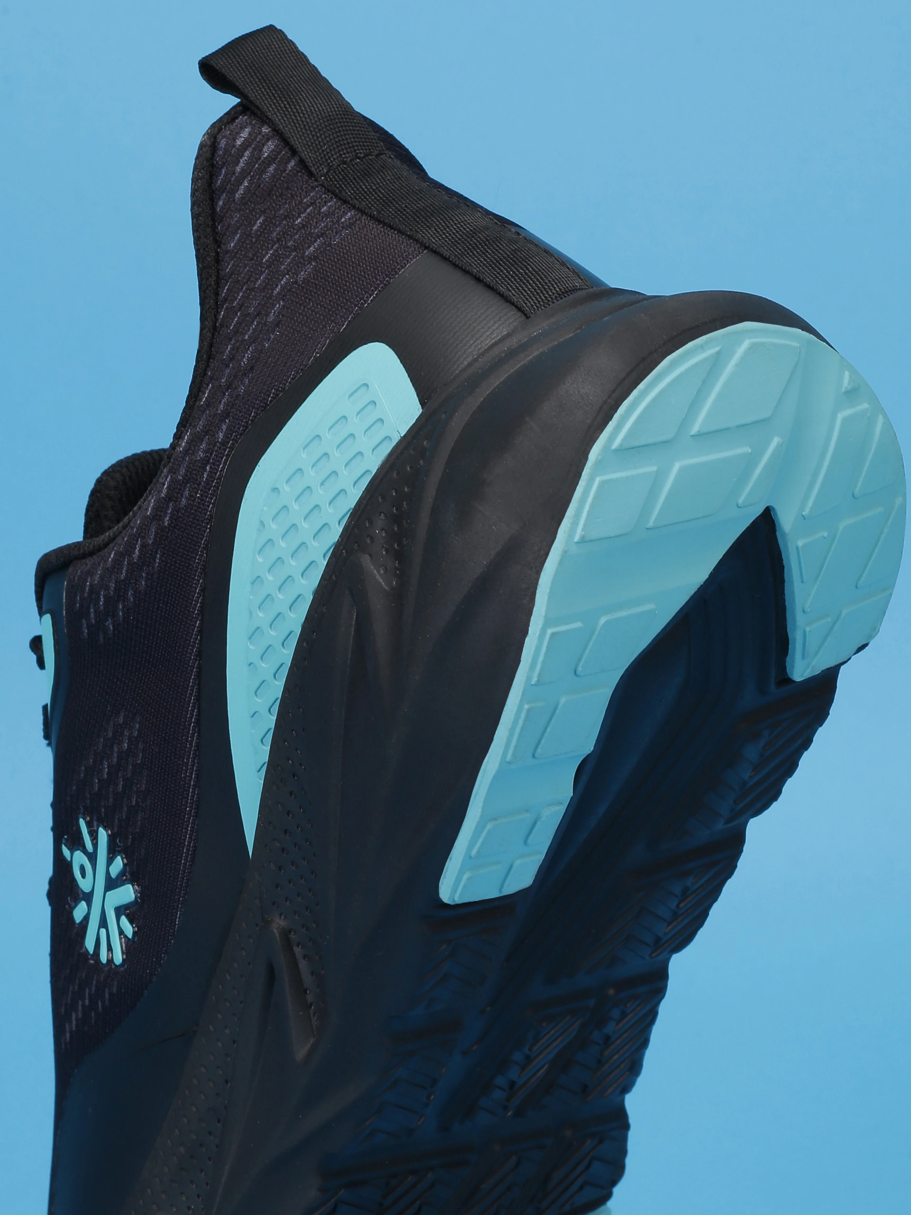 cult Men's Torque Running Shoes - Black - Image 12