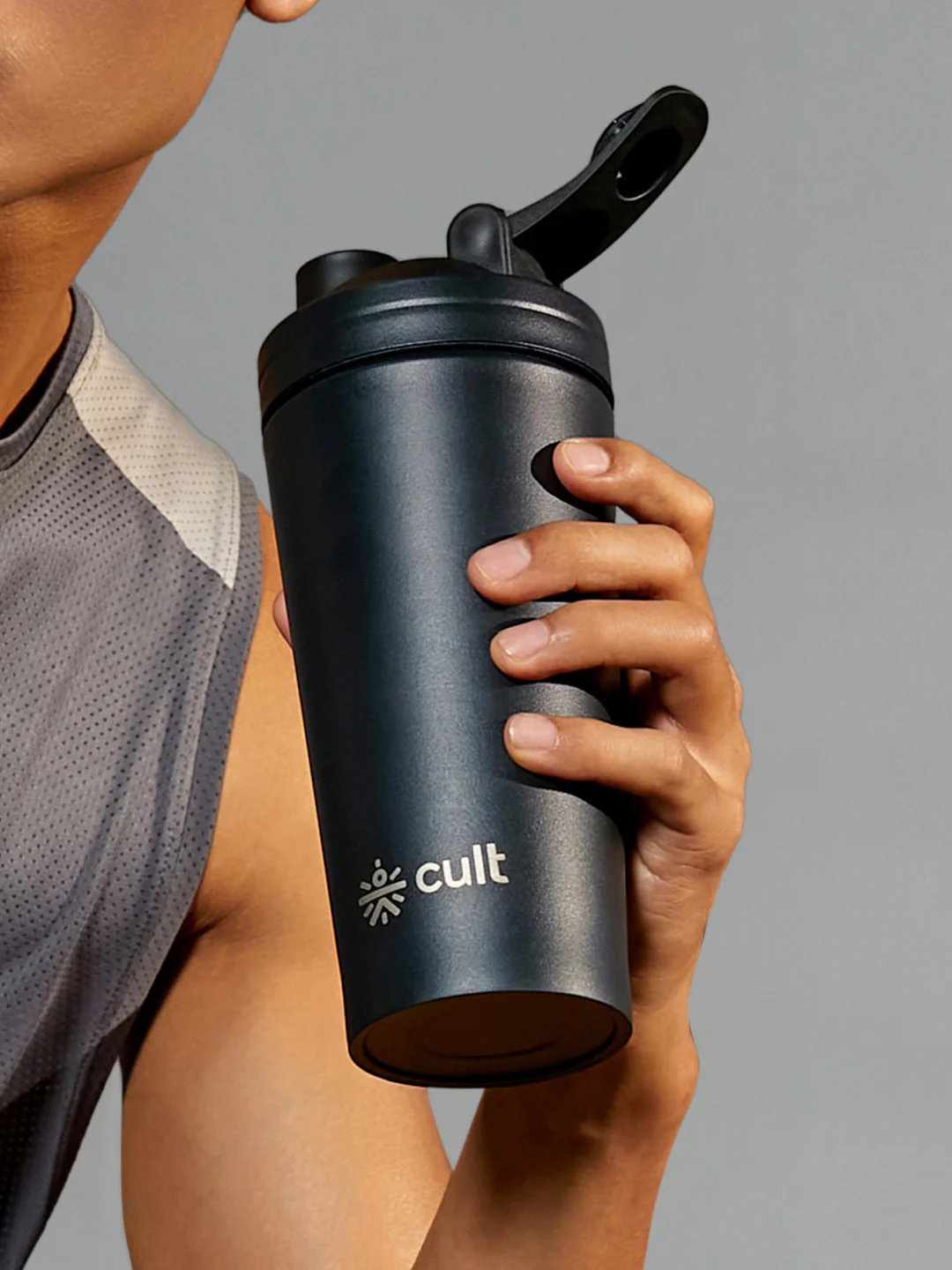 cult Steel Shaker 700ml Black