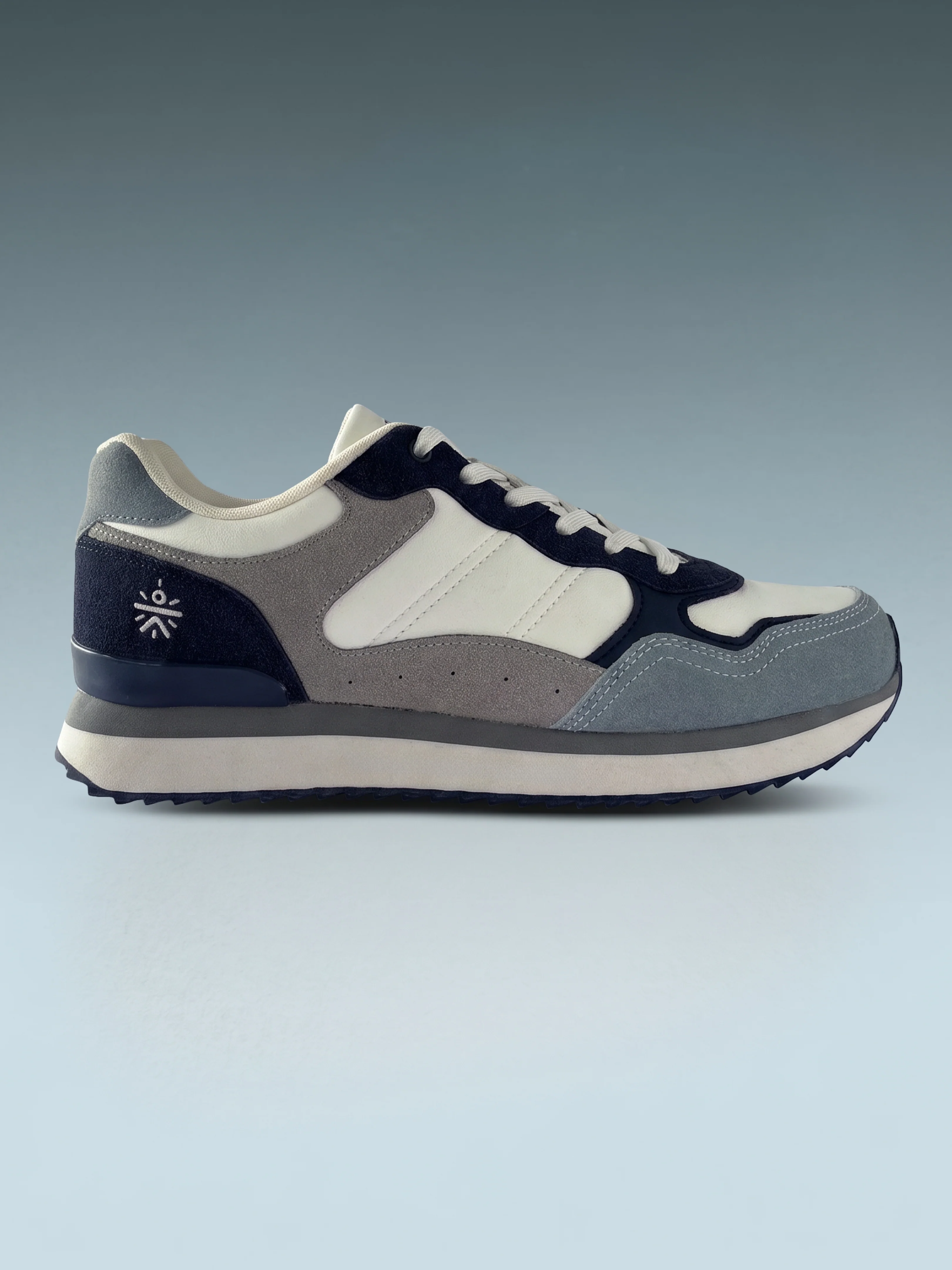 cult Women's RetroEdge Sneakers - White/Navy - Image 3