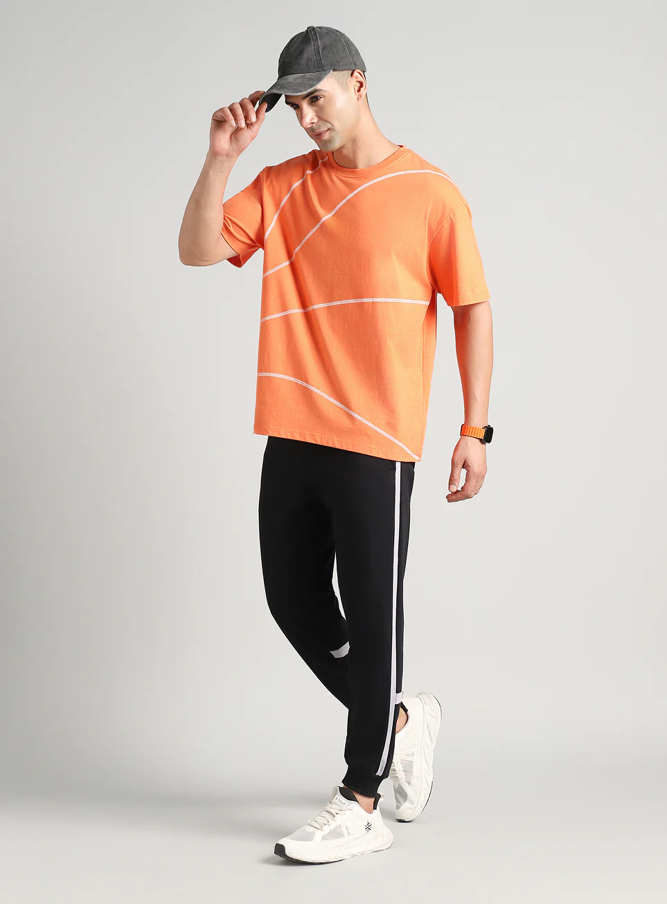 Men's Black Courtside Sporty Joggers - Image 3