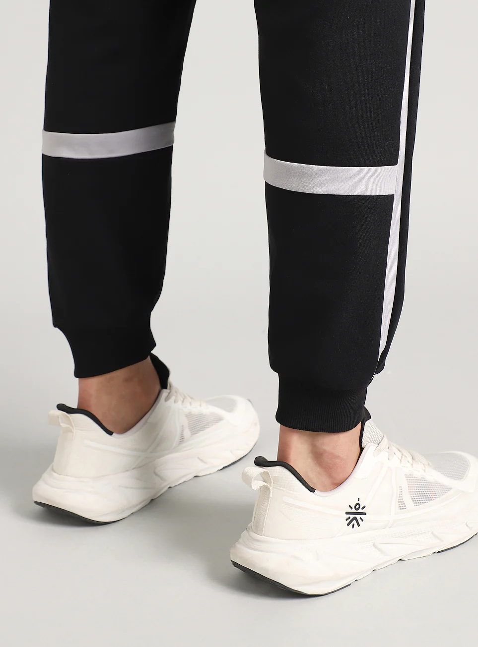 Men's Black Courtside Sporty Joggers - Image 8