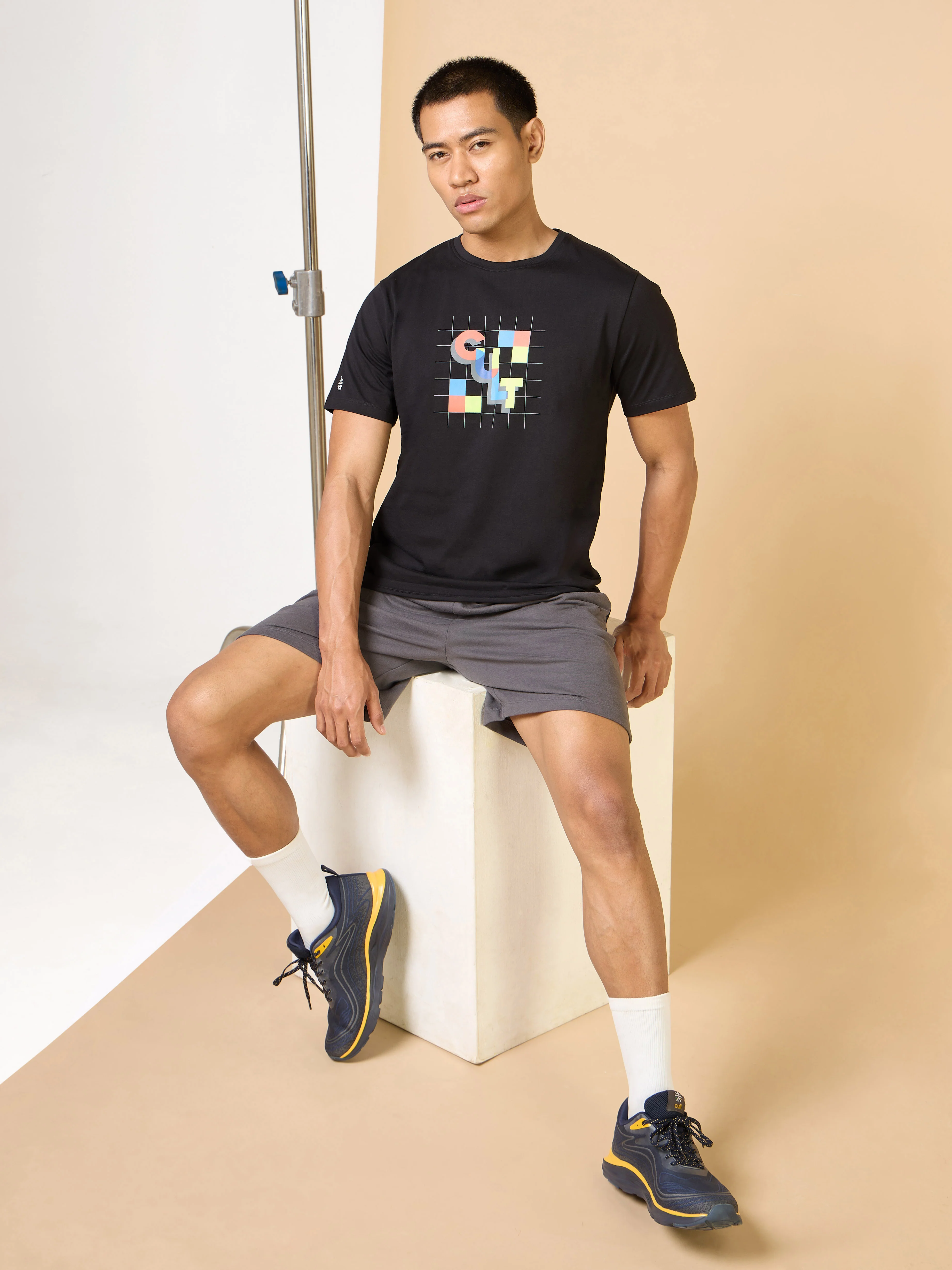 Men's Black Plug n Play Cult T-shirt - Image 2