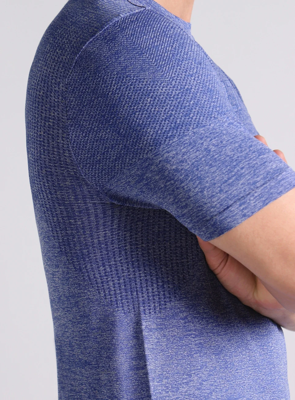 Men's Blue Training Essential Slim Fit Seamless T-shirt - Image 7