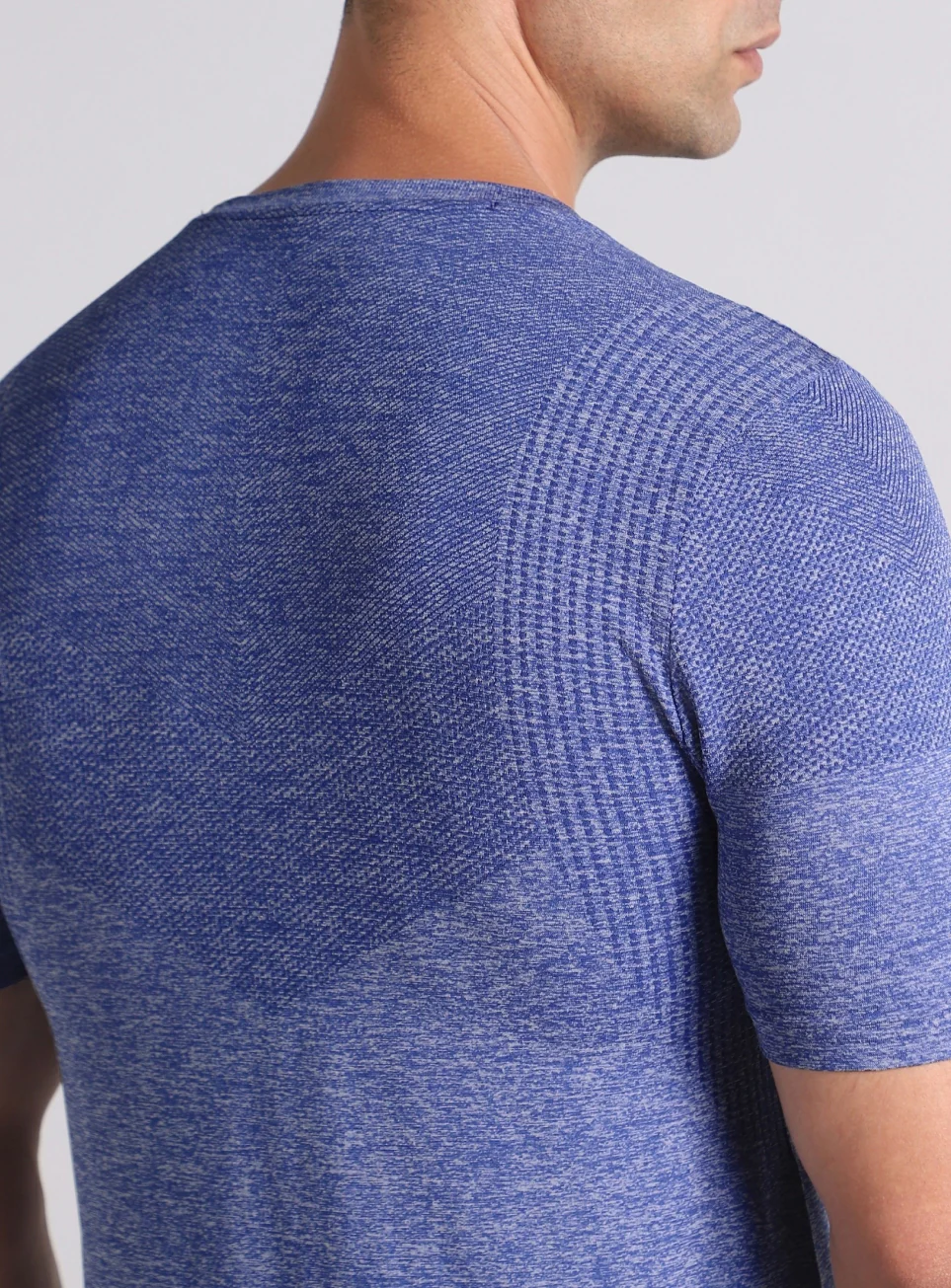 Men's Blue Training Essential Slim Fit Seamless T-shirt - Image 8
