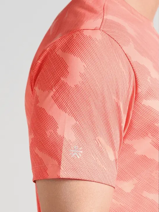 Men's Coral Urban Camo Running T-shirt - Image 7