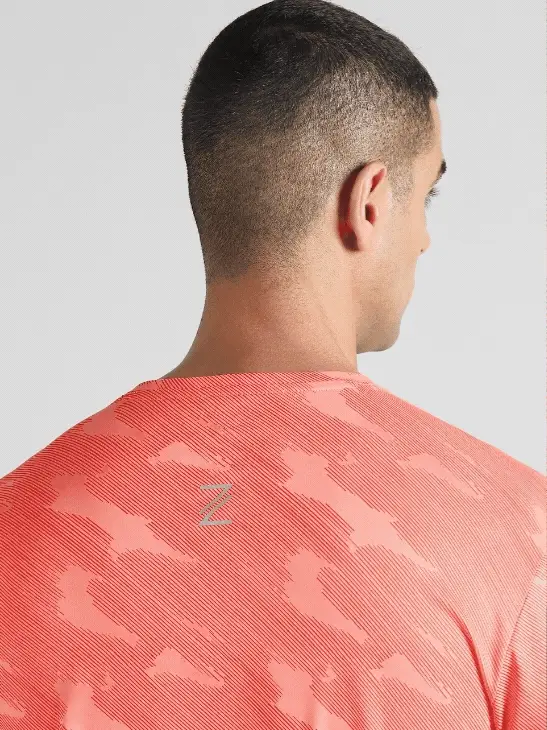 Men's Coral Urban Camo Running T-shirt - Image 9