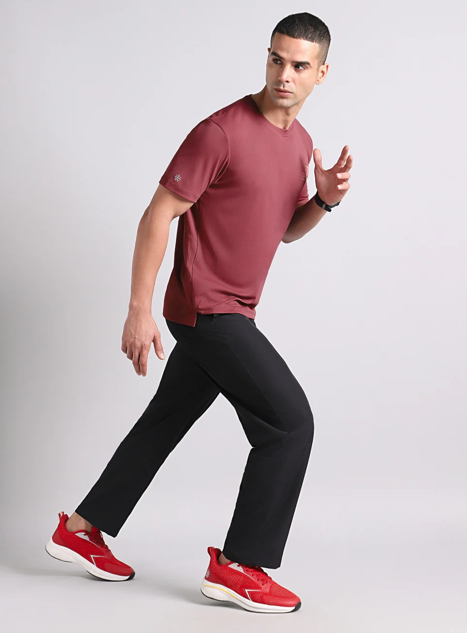 Men's Maroon Runner's Essential Trail Run T-shirt - Image 2