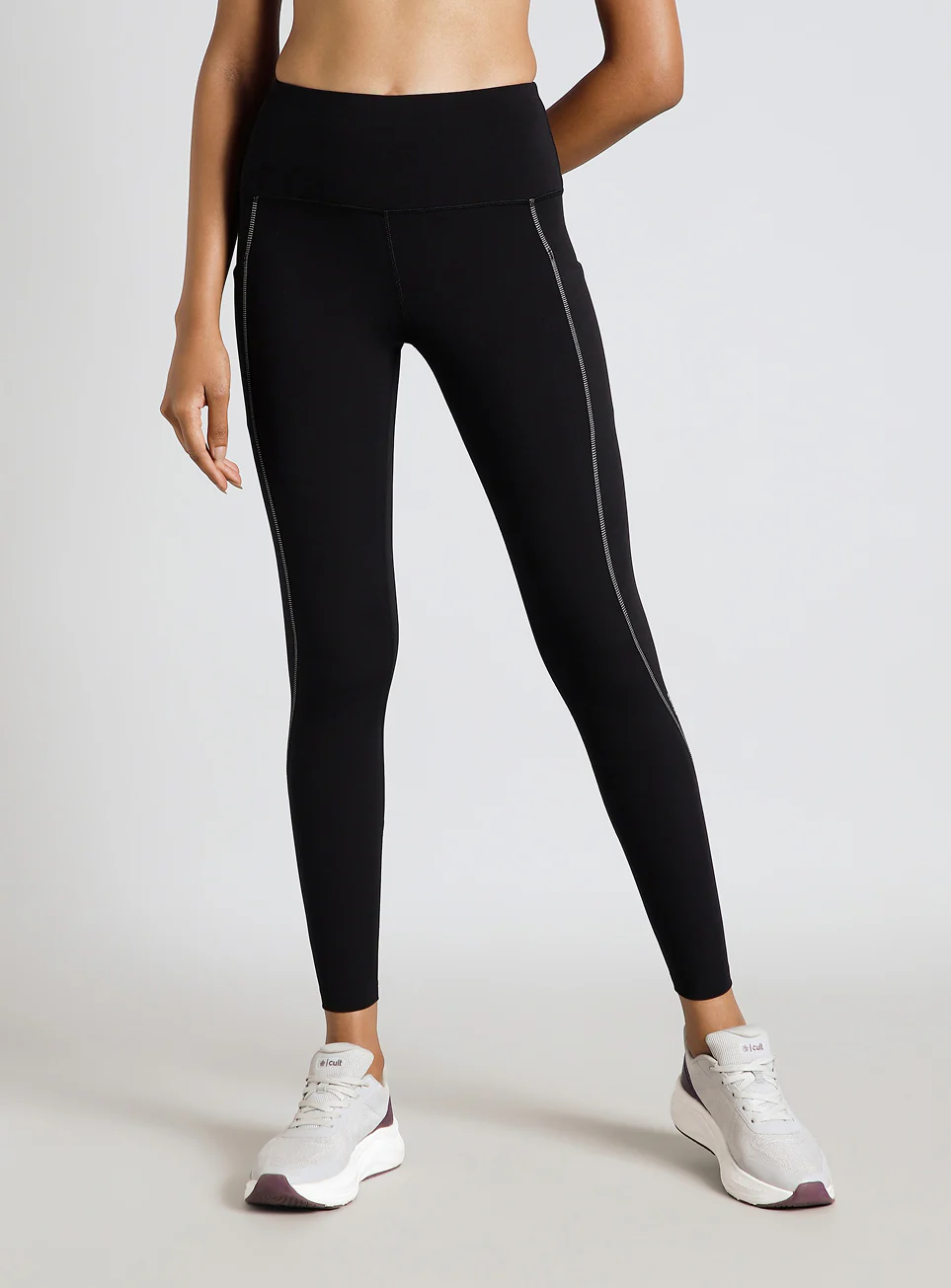 Women's Black Hyper Vent Running COMFlex Tights - Image 4