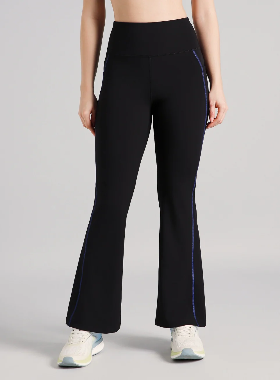 Women's Black Power Pop Training Flarepants - Image 4