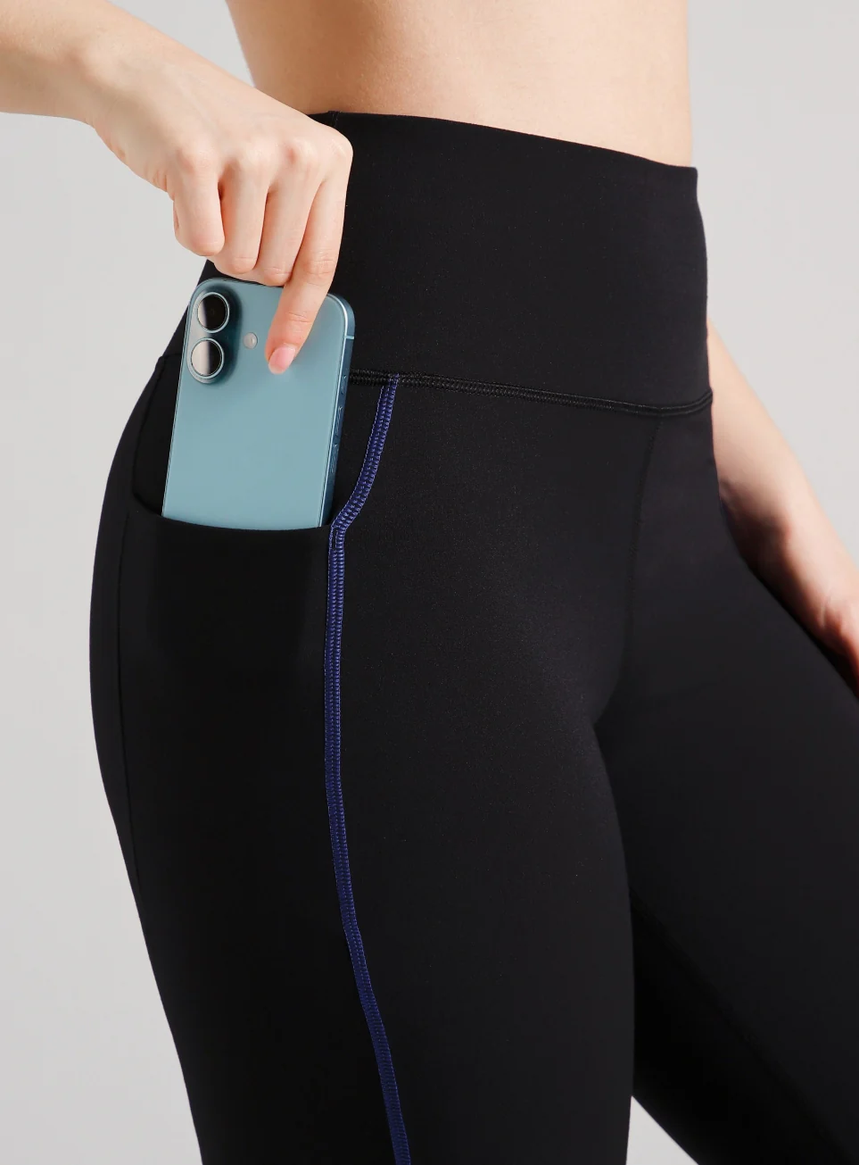 Women's Black Power Pop Training Flarepants - Image 7