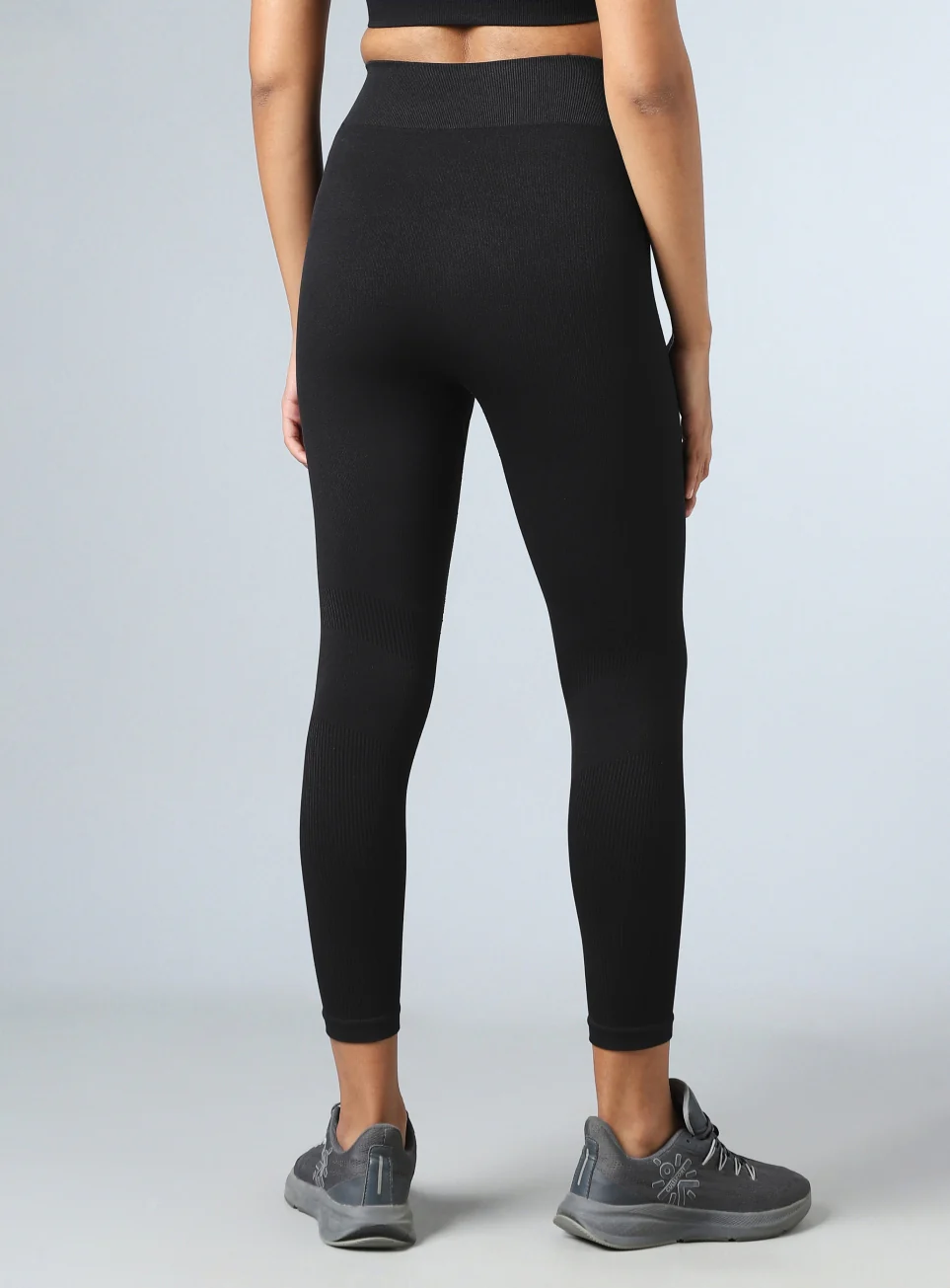 Women's Black Sculpt Fit Seamless Tights - Image 6