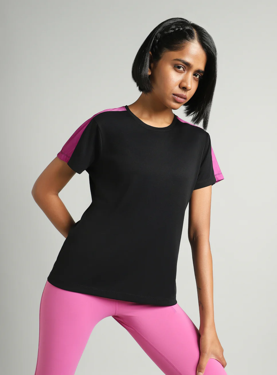 Women's Black Shoulder Pop Active T-shirt