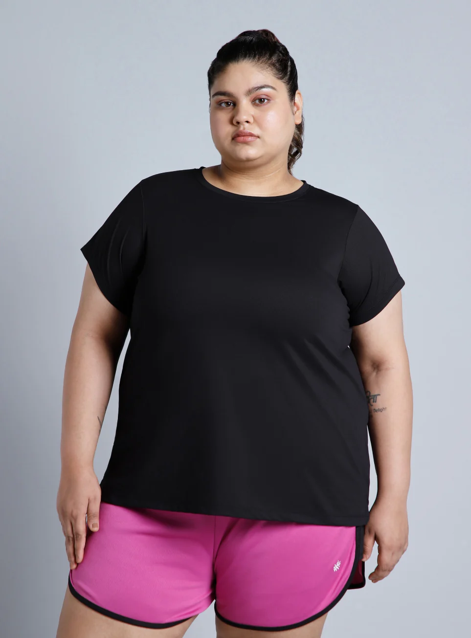Women's Black Training Essential Plus Size Regular Fit T-shirt - Image 4