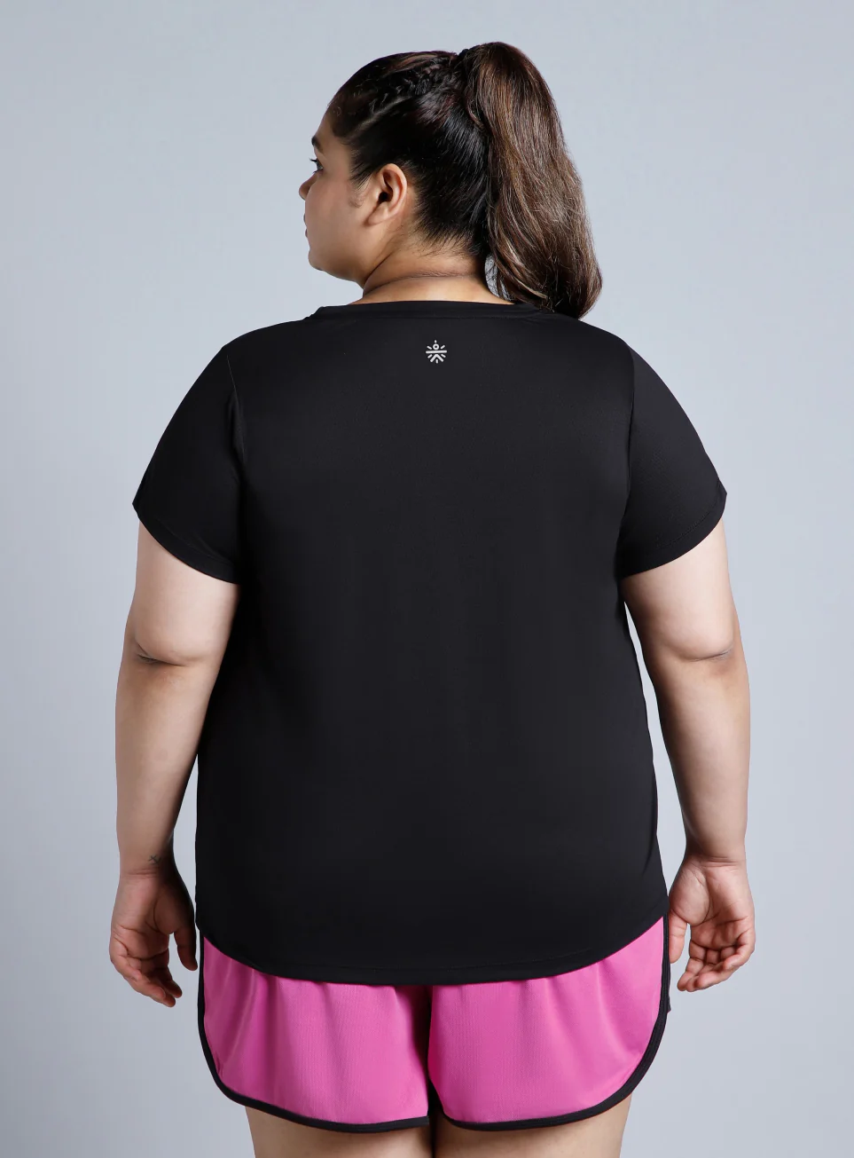 Women's Black Training Essential Plus Size Regular Fit T-shirt - Image 6