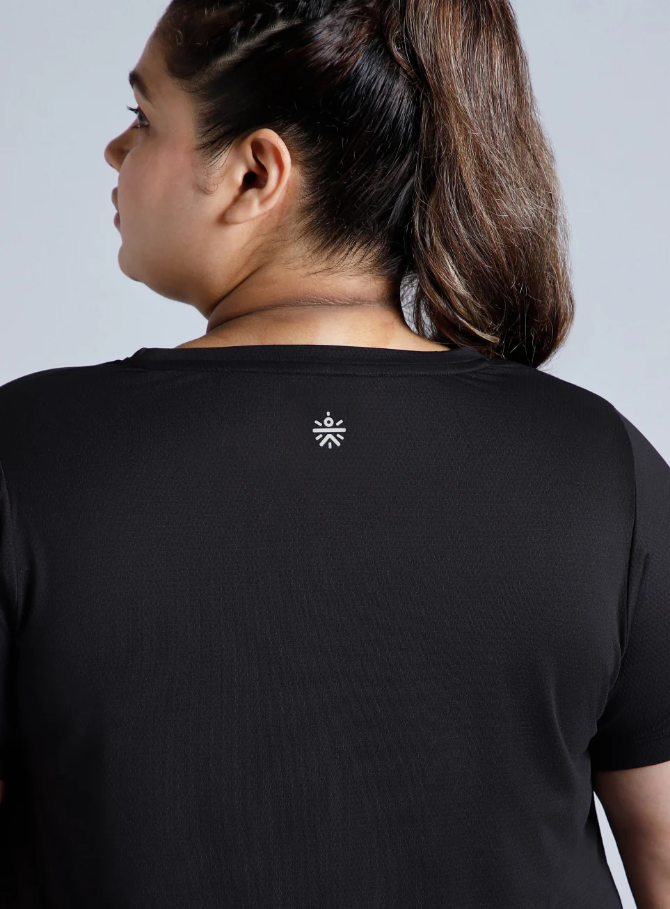 Women's Black Training Essential Plus Size Regular Fit T-shirt - Image 7