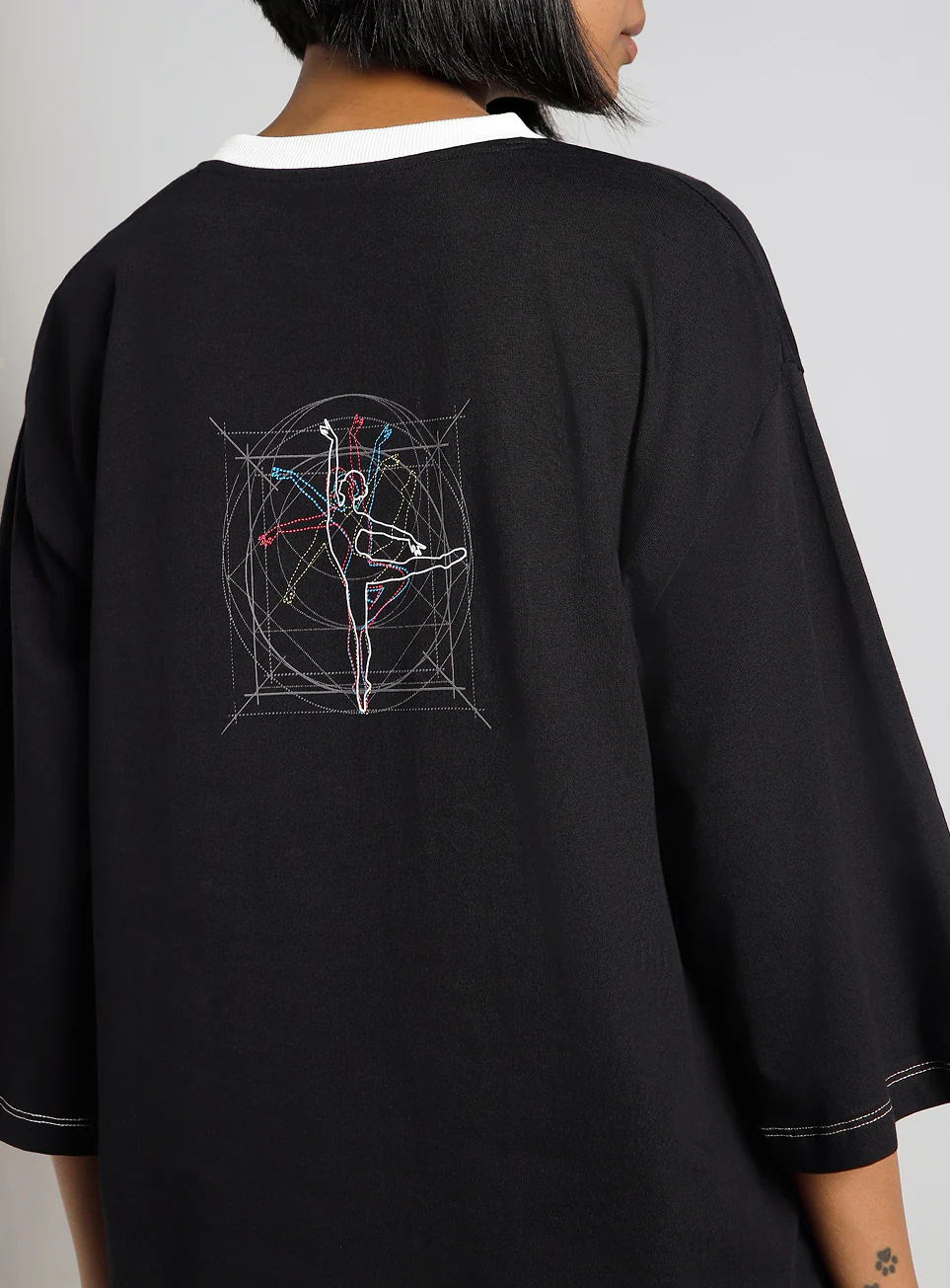 Women's Black Transition Graphic Oversized T-shirt - Image 8