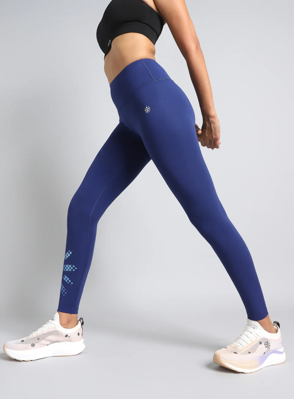 Women's Blue Absolute Fit Tights with Logo Print and Back Pocket