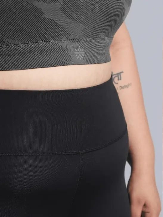 Women's Dark Grey Urban Camo Running High Support Plus Size Bra - Image 9