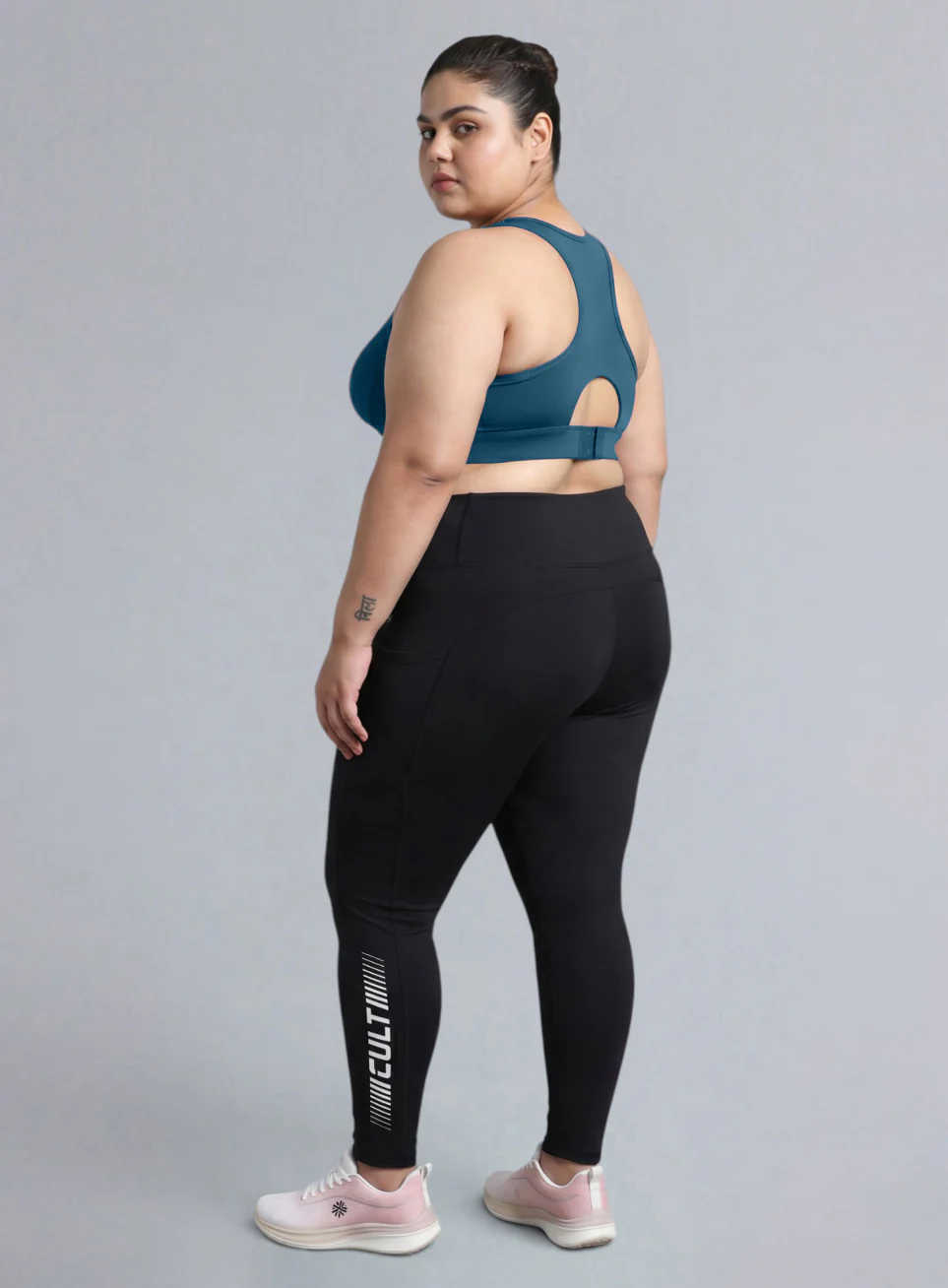 Women's Green Racer Back Hook Running High Support Plus Size Sports Bra - Image 2