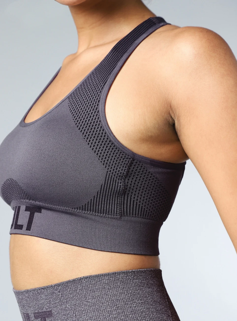 Women's Grey Momentum Medium Support Seamless Bra - Image 8