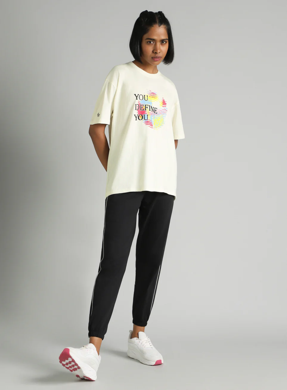 Women's Off White Graphic Oversized Fit T-Shirt - Image 3