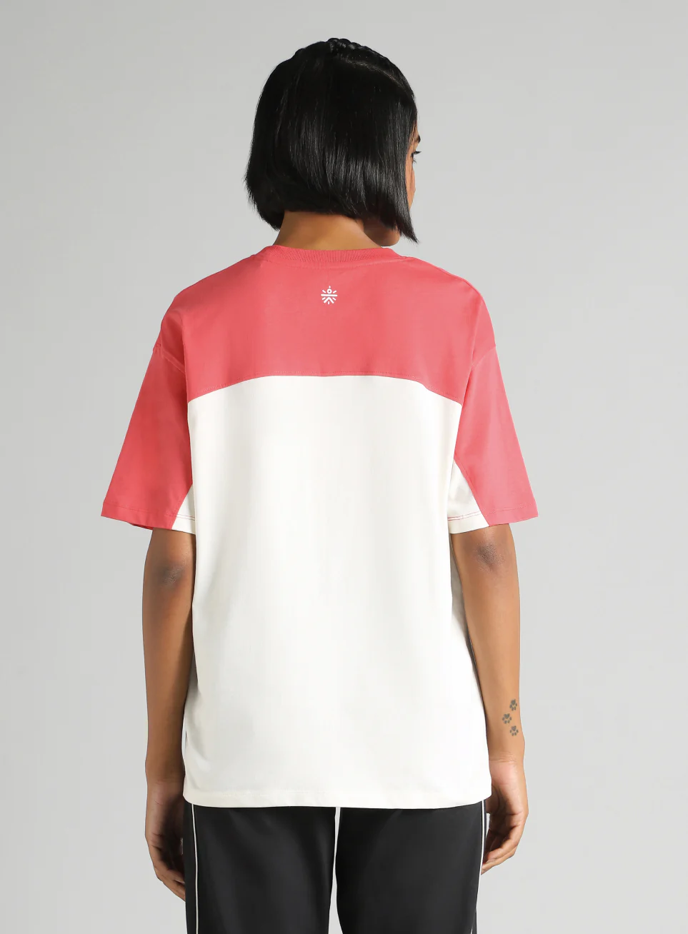 Women's Off White Offbeat Colorblock Oversized Fit T-Shirt - Image 6