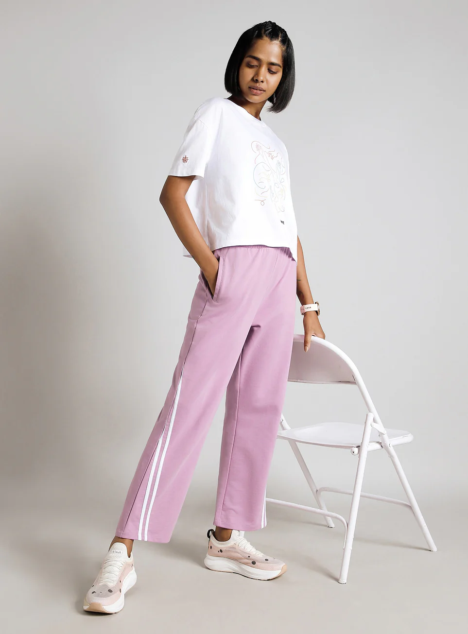 Women's Pink Contrast Edge Straight Fit Trackpants - Image 3